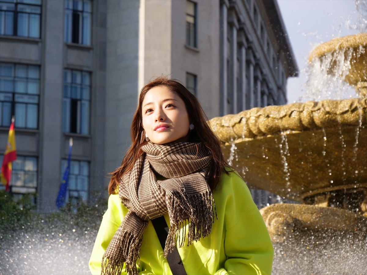 『石原さとみのすっぴん旅 in スペイン~世界一おいしい街で見せた女優の素顔~』にて