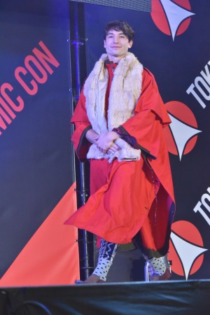 「東京コミコン2018」プレスプレビュー＆オープニングイベントに登場したエズラ・ミラー