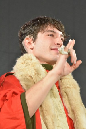 「東京コミコン2018」プレスプレビュー＆オープニングイベントに登場したエズラ・ミラー