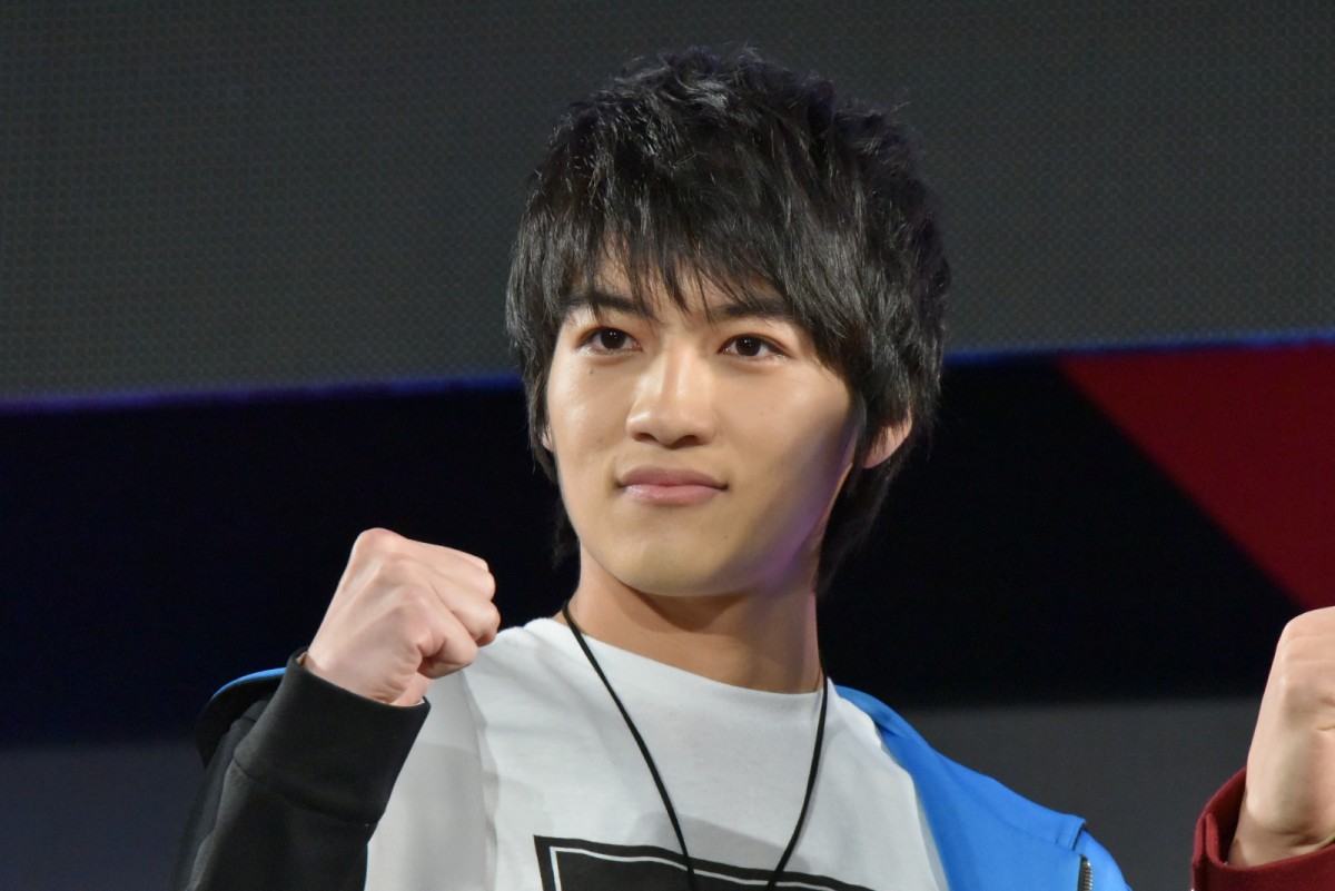 つるの剛士、シリーズへ恩返し！『劇場版ウルトラマンR／B』主題歌担当