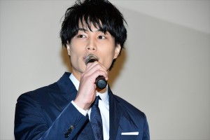 映画『jam』初日舞台挨拶に登場した鈴木伸之