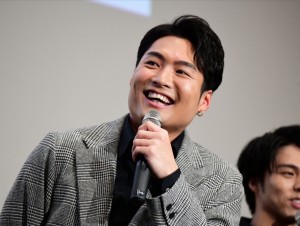 映画『jam』初日舞台挨拶に登場した八木将康