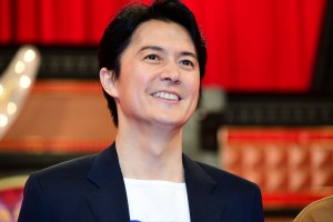 福山雅治、『生田家の朝』制作発表会見に出席