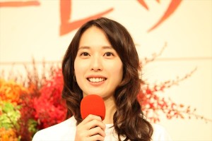 NHK連続テレビ小説『スカーレット』制作・ヒロイン発表会見に出席した戸田恵梨香