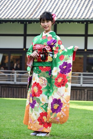 2019年オスカープロモーション晴れ着撮影会に登場した玉田志織