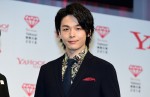 「Yahoo！検索大賞2018」発表会に登場した中村倫也