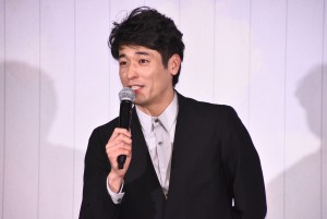 『東野圭吾 手紙』記者会見に登壇した佐藤隆太