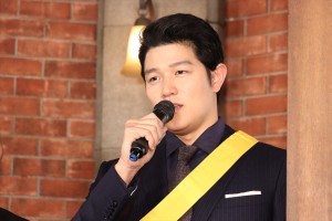 大河ドラマ主演 バトンタッチセレモニーに登場した鈴木亮平