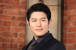 大河ドラマ主演 バトンタッチセレモニーに登場した鈴木亮平