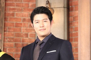 大河ドラマ主演 バトンタッチセレモニーに登場した鈴木亮平