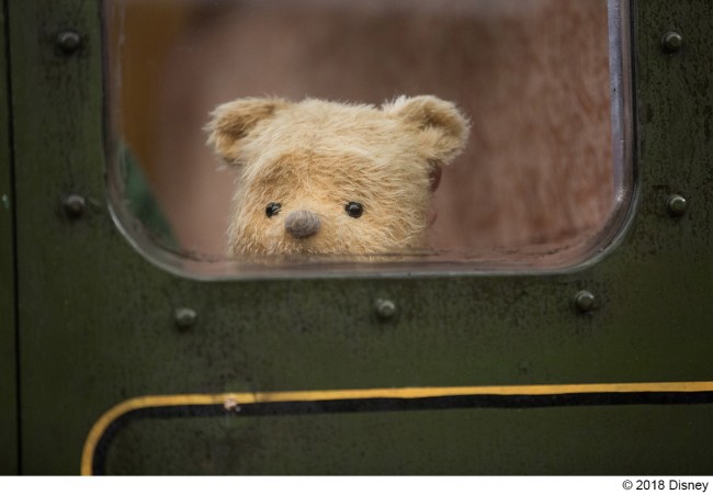 『プーと大人になった僕』デジタル配信開始！ 8分超の本編映像が解禁 ／2018年12月6日 写真 映画