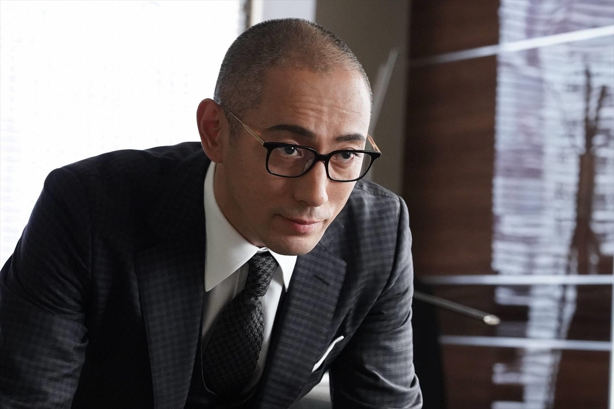 今夜『SUITS／スーツ』、織田裕二の前に検事時代の後輩・市川海老蔵が現れ…