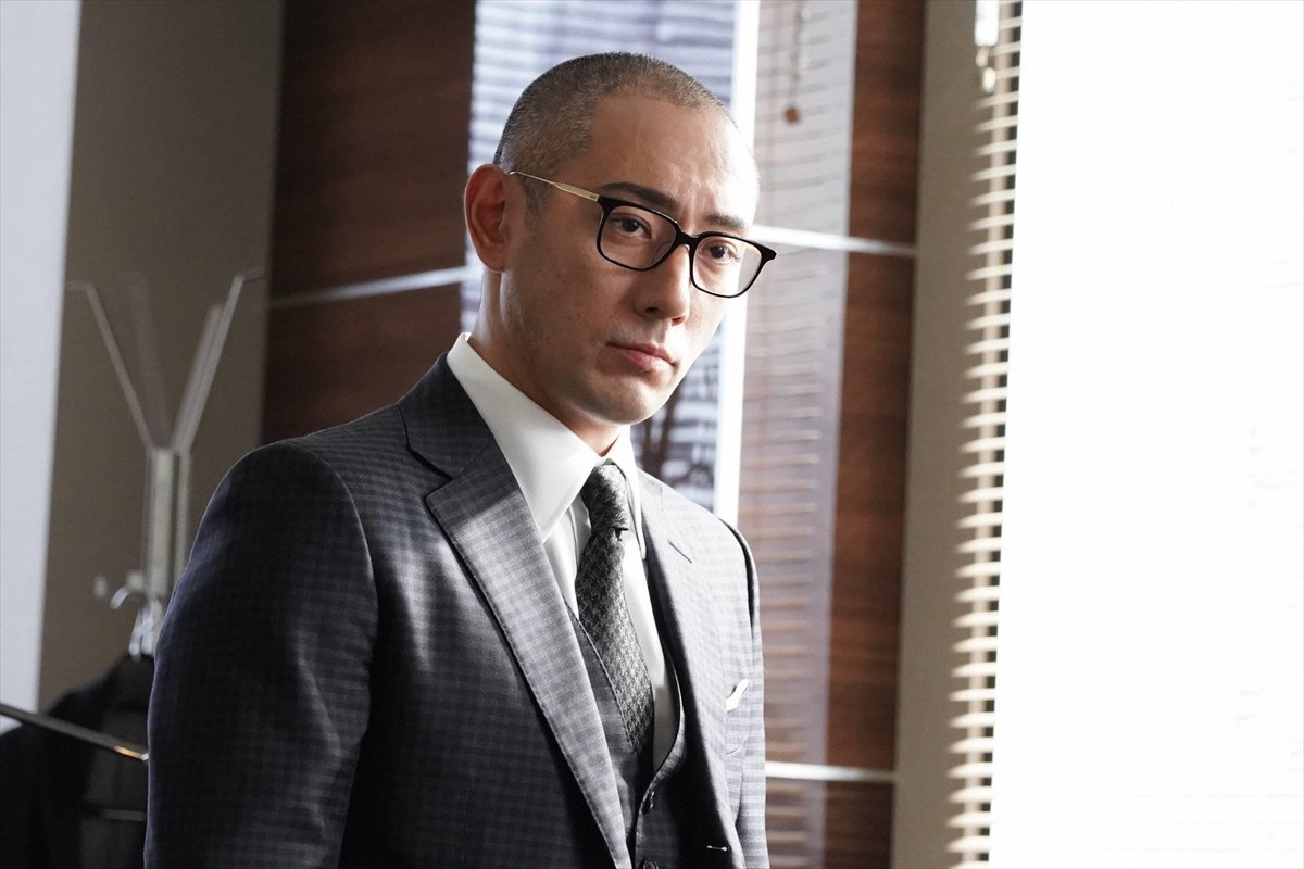 今夜『SUITS／スーツ』、織田裕二の前に検事時代の後輩・市川海老蔵が現れ…