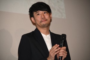 『青の帰り道』初日舞台挨拶に登壇した藤井道人監督