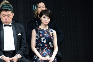 LINE NEWS Presents「NEWS AWARDS 2018」に福田雄一監督の代わりに登壇した若月佑美