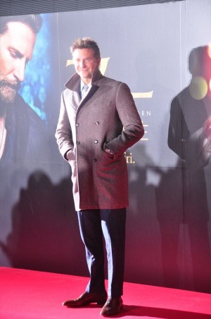 映画『アリー／スター誕生』ジャパンプレミアに登場したブラッドリー・クーパー