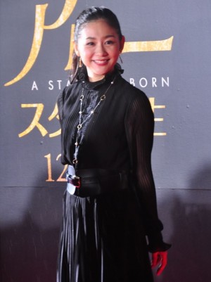 映画『アリー／スター誕生』ジャパンプレミアに登場した関根麻里