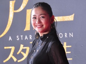 映画『アリー／スター誕生』ジャパンプレミアに登場した関根麻里