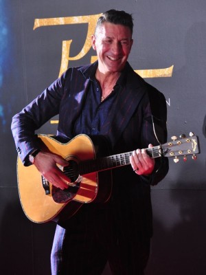 映画『アリー／スター誕生』ジャパンプレミアに登場したパンツェッタ・ジローラモ