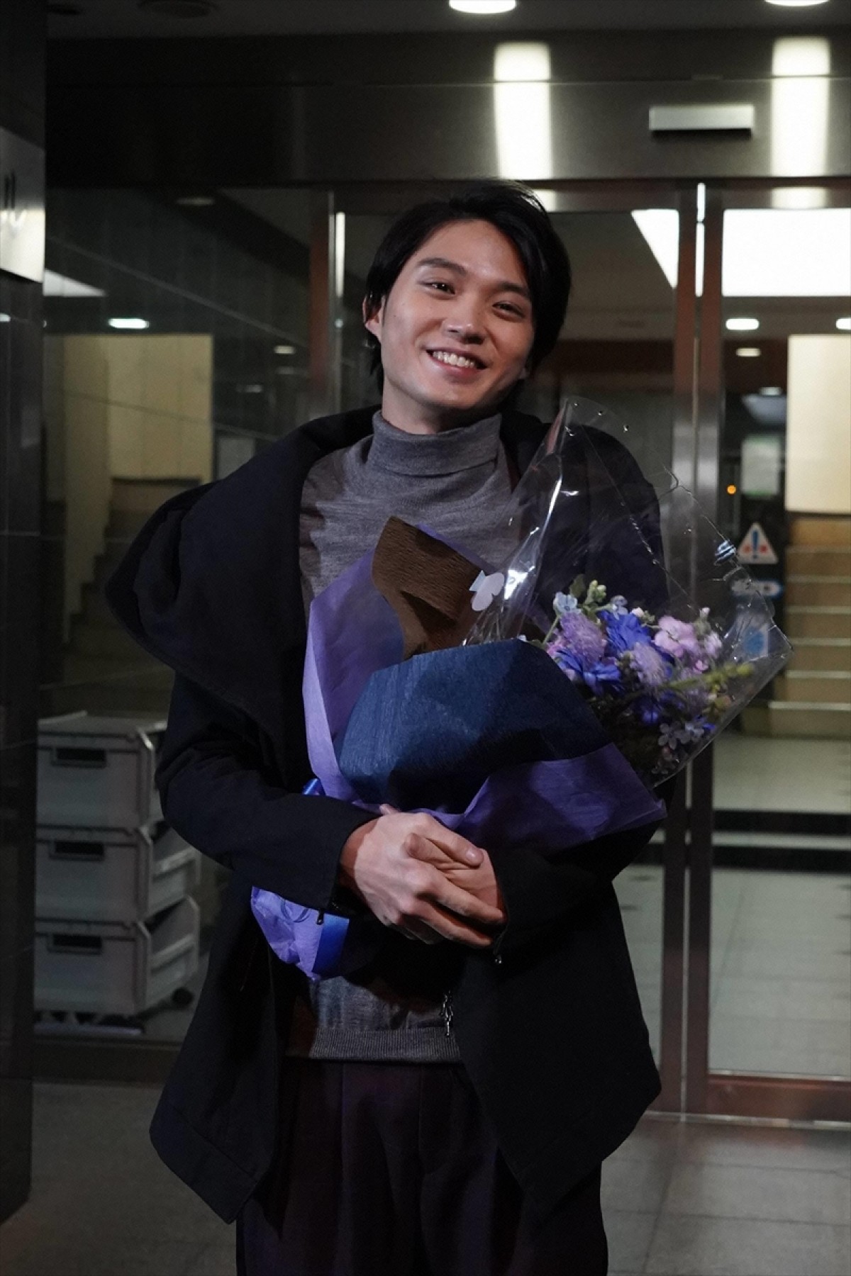 新木優子＆今田美桜＆磯村勇斗、『SUITS／スーツ』クランクアップ
