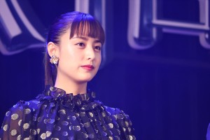 『連続ドラマW 孤高のメス』完成披露試写会に登場した山本美月