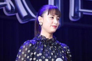 『連続ドラマW 孤高のメス』完成披露試写会に登場した山本美月