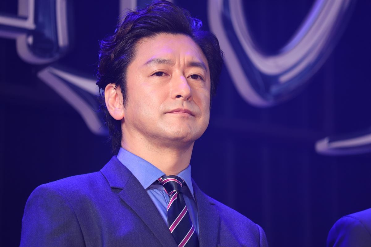 滝沢秀明、芸能界引退は「さよならではなく、行ってきます」