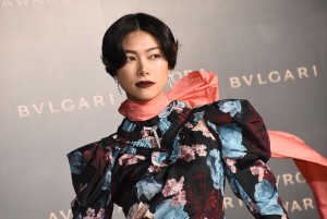 「BVLGARI AVRORA AWARDS 2018」ゴールデンカーペットセレモニーに登場した森星