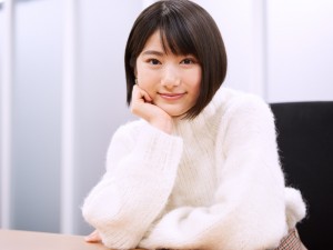 映画『ニセコイ』に出演する池間夏海