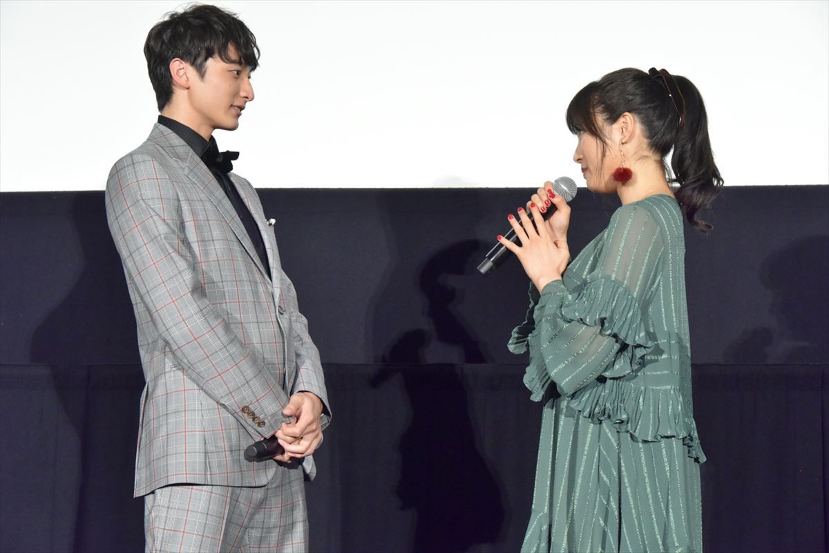 土屋太鳳、“制服卒業”を宣言！ 最新映画『春待つ僕ら』は「集大成」
