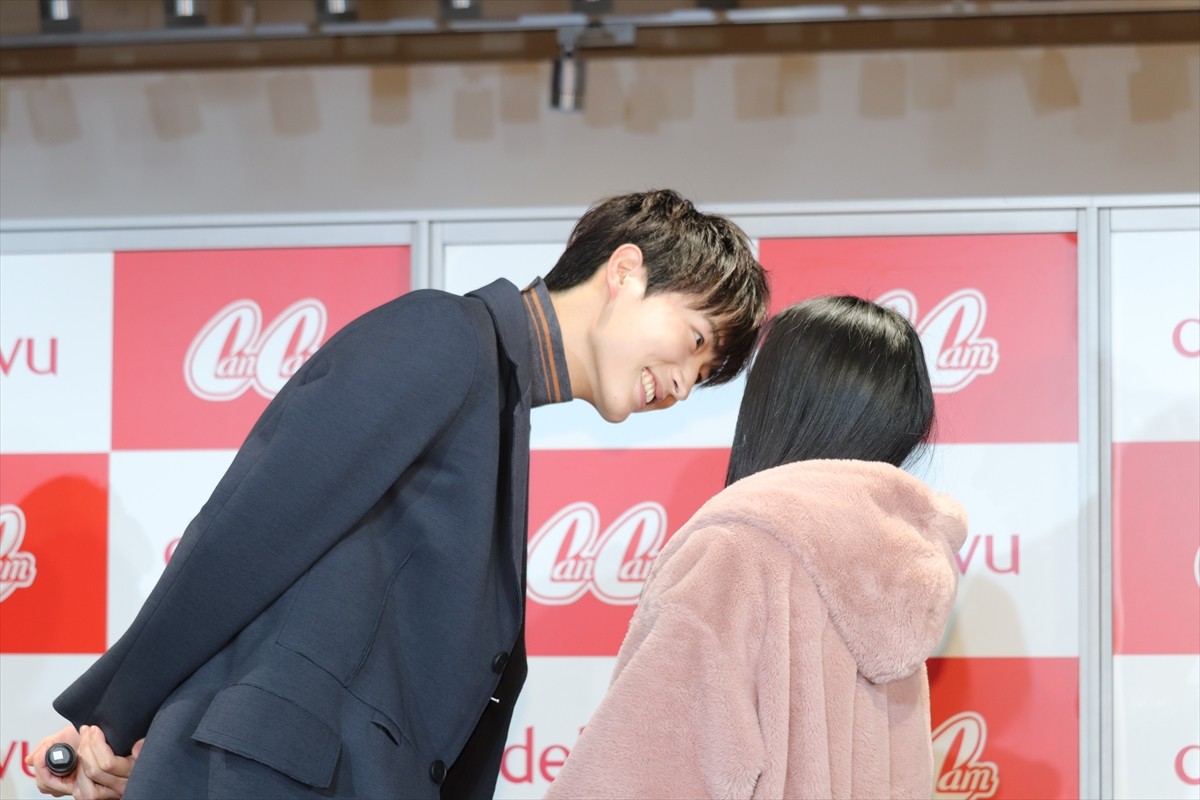 杉野遥亮＆石川恋、今年のクリスマスの予定は？　来年への意気込みも明かす
