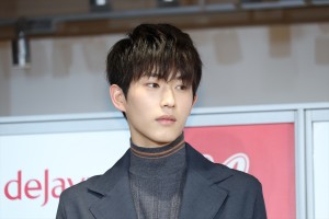 dejavu×CanCam「＃見せたくなるまつげ」オーディション グランプリ発表会に登壇した杉野遥亮