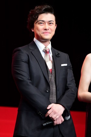 『マスカレード・ホテル』完成披露試写会に登場した勝地涼