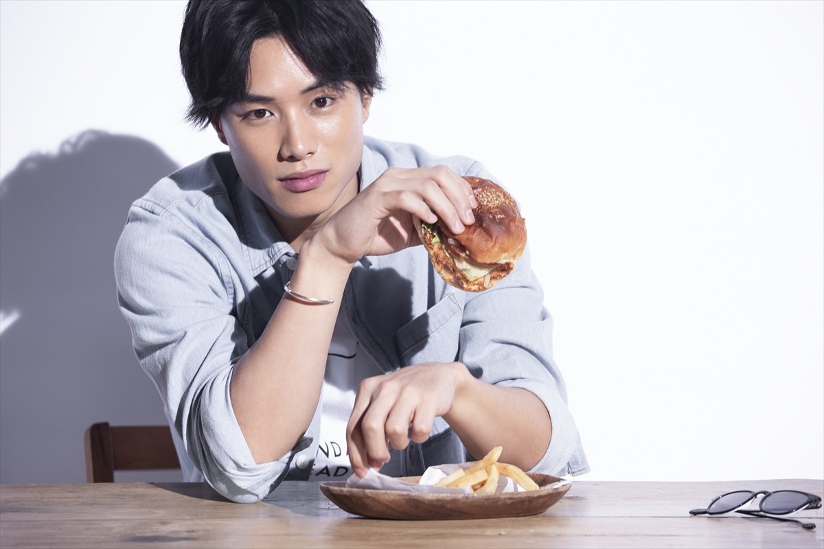 鈴木伸之、初の新郎姿を披露　結婚は「いい人がいたら、明日にでも」