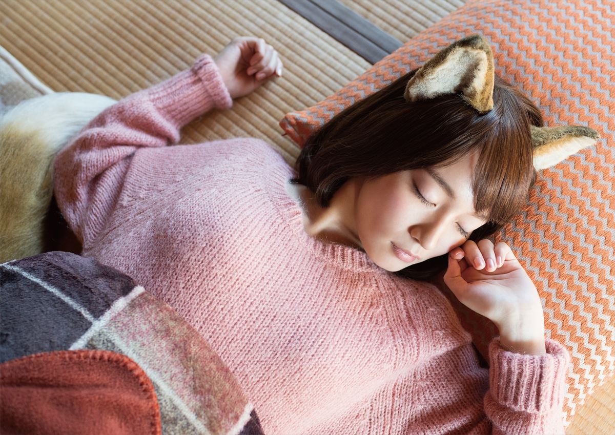 “どんぎつね” 写真集、吉岡里帆のキュートな表情が満載