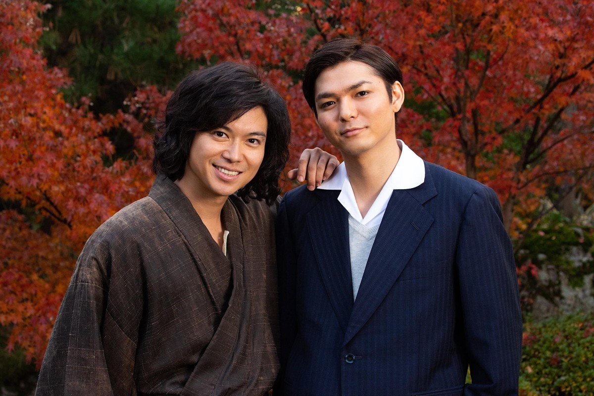 スペシャルドラマ『犬神家の一族』でドラマ初共演を果たす（左から）加藤シゲアキ、薮宏太