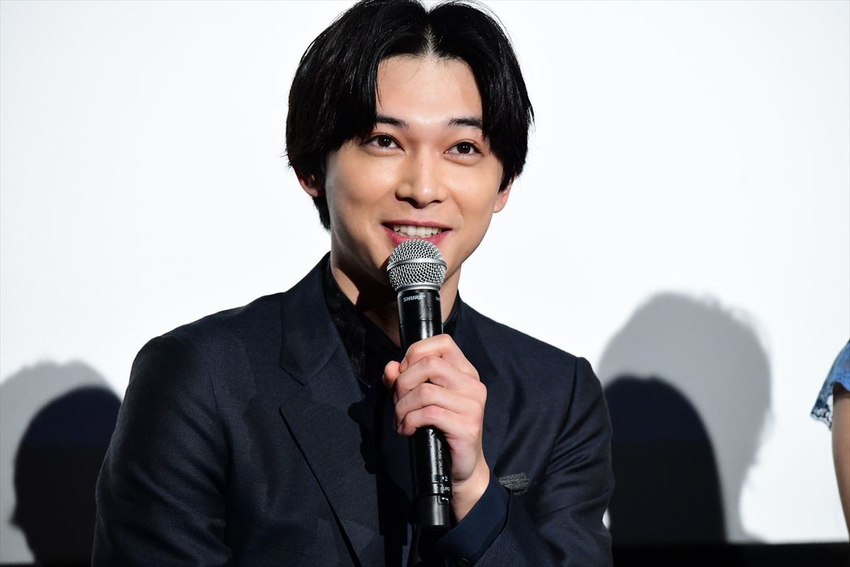 ディーン・フジオカ、吉沢亮とハグ「他人じゃないような気がしています」