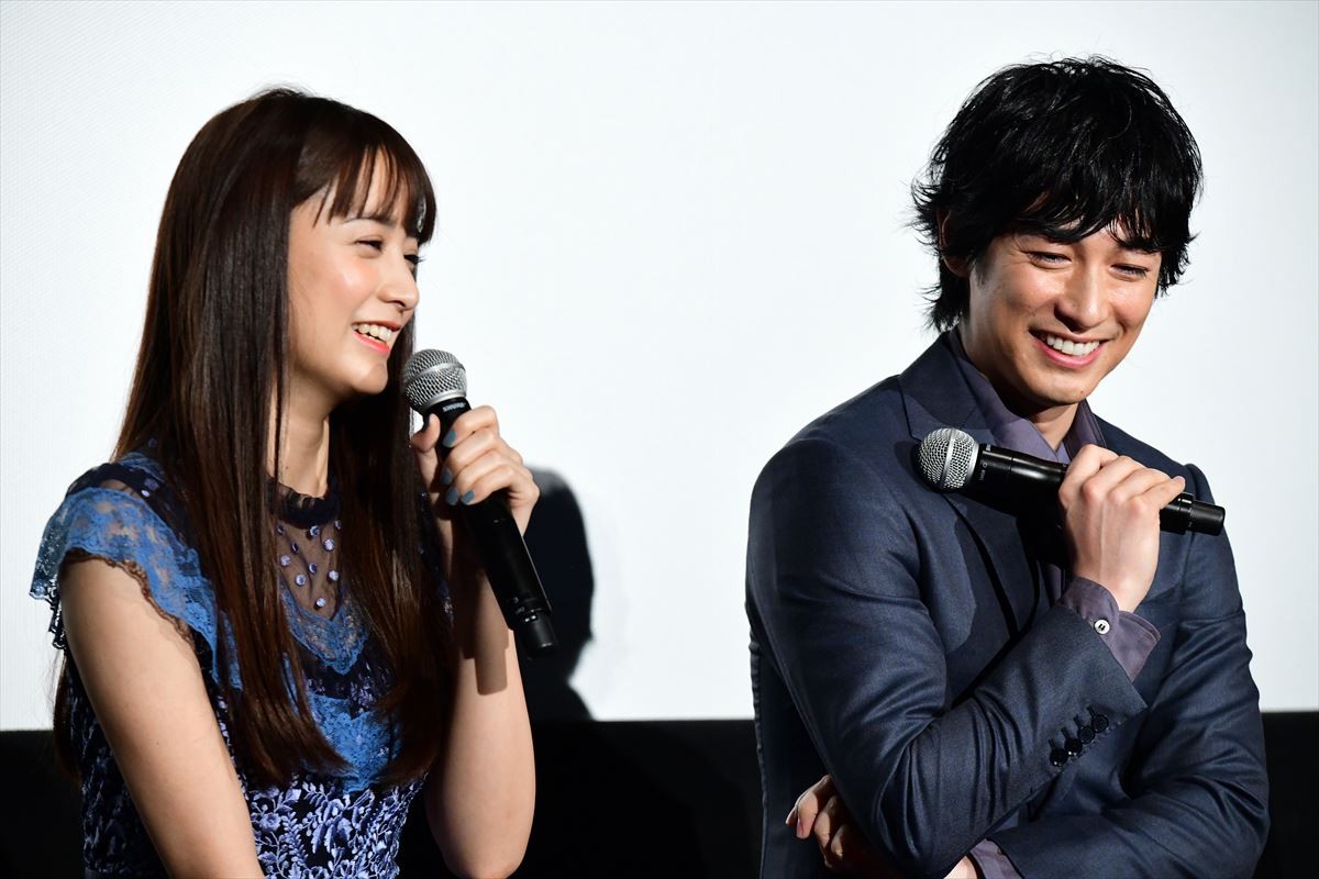 ディーン・フジオカ、吉沢亮とハグ「他人じゃないような気がしています」
