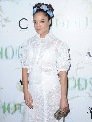 テッサ・トンプソン