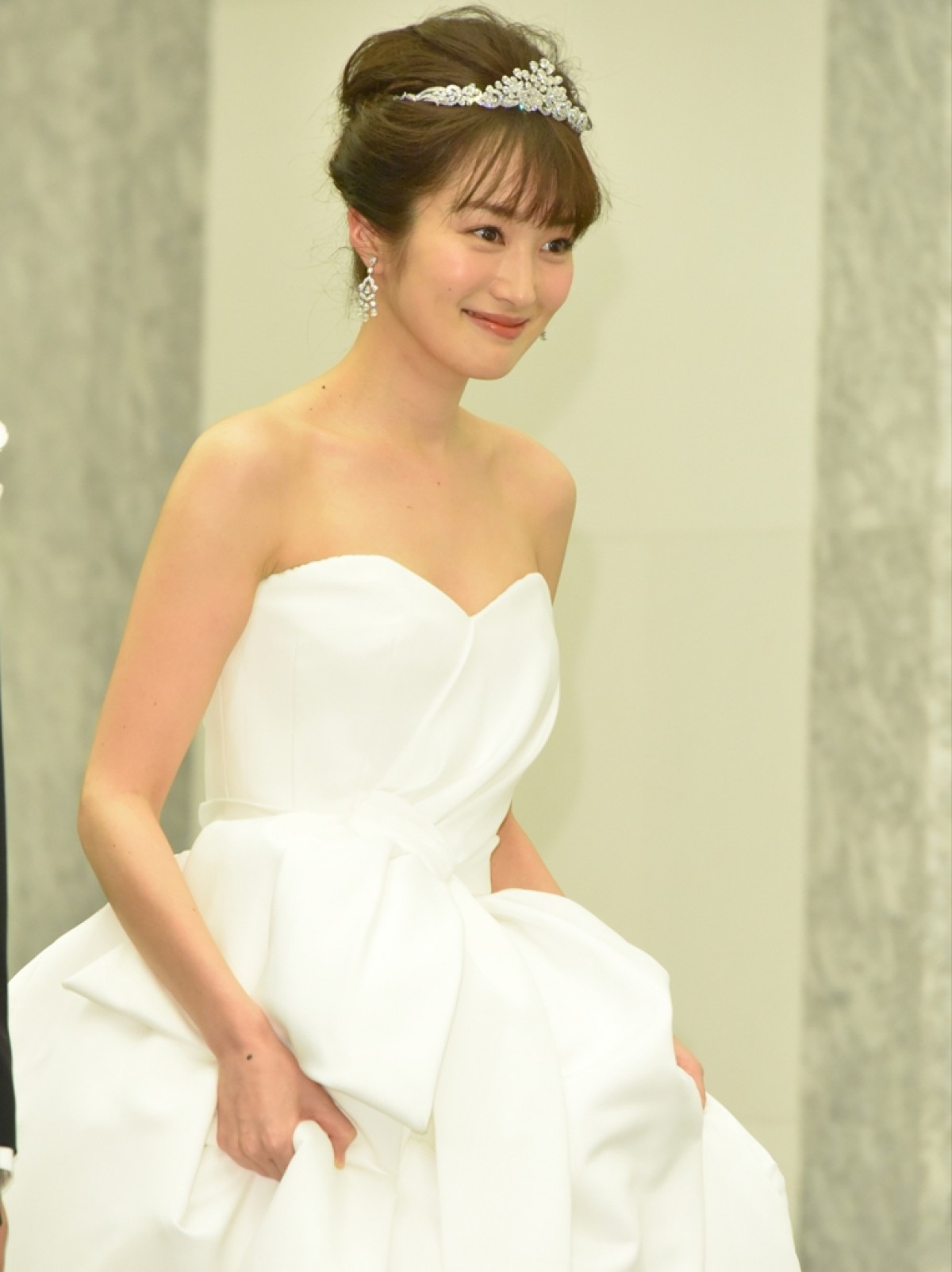槙野智章＆高梨臨、結婚披露宴で幸せオーラ全開！ 共に「幸せ」と満面の笑み