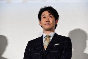 『こんな夜更けにバナナかよ 愛しき実話』公開前夜祭に登場した大泉洋
