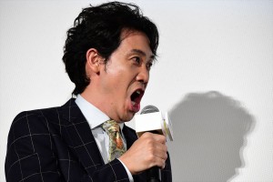 『こんな夜更けにバナナかよ 愛しき実話』公開前夜祭に登場した大泉洋