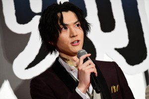 『映画刀剣乱舞』完成披露上映会に登場した和田雅成