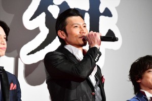 『映画刀剣乱舞』完成披露上映会に登場した岩永洋昭