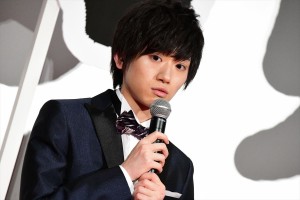 『映画刀剣乱舞』完成披露上映会に登場した定本楓馬