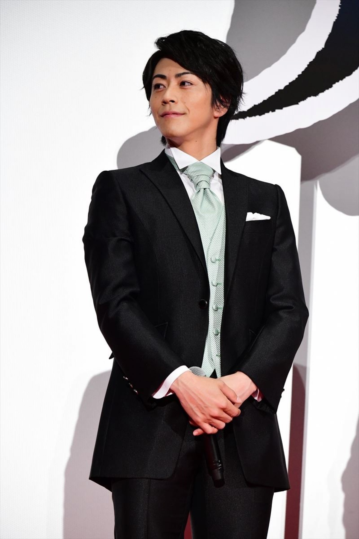 鈴木拡樹、ドローンを弓で射抜くハプニングで映画のヒットを願掛け！？