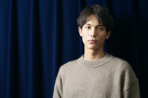 成人の日に写真集『maka hou』を発売する中川大志