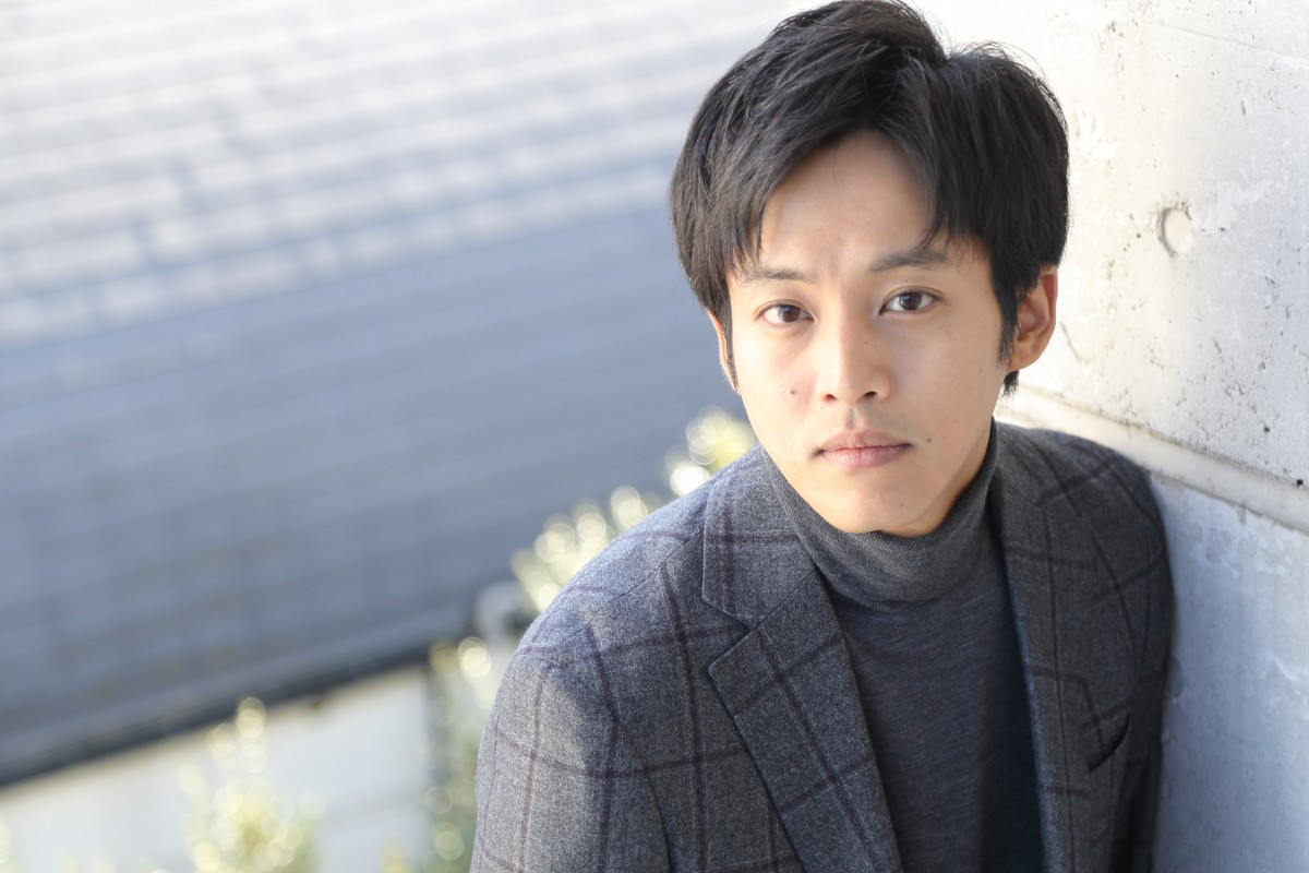 松坂桃李、攻め続けて30歳　蜷川幸雄氏の「怠けるな」に今も背筋正す
