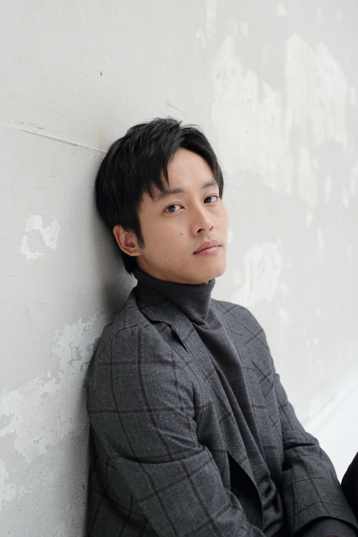 松坂桃李、攻め続けて30歳　蜷川幸雄氏の「怠けるな」に今も背筋正す