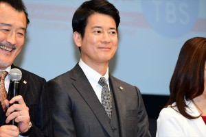 日曜劇場『グッドワイフ』プレミアム試写会＆舞台挨拶に登場した唐沢寿明